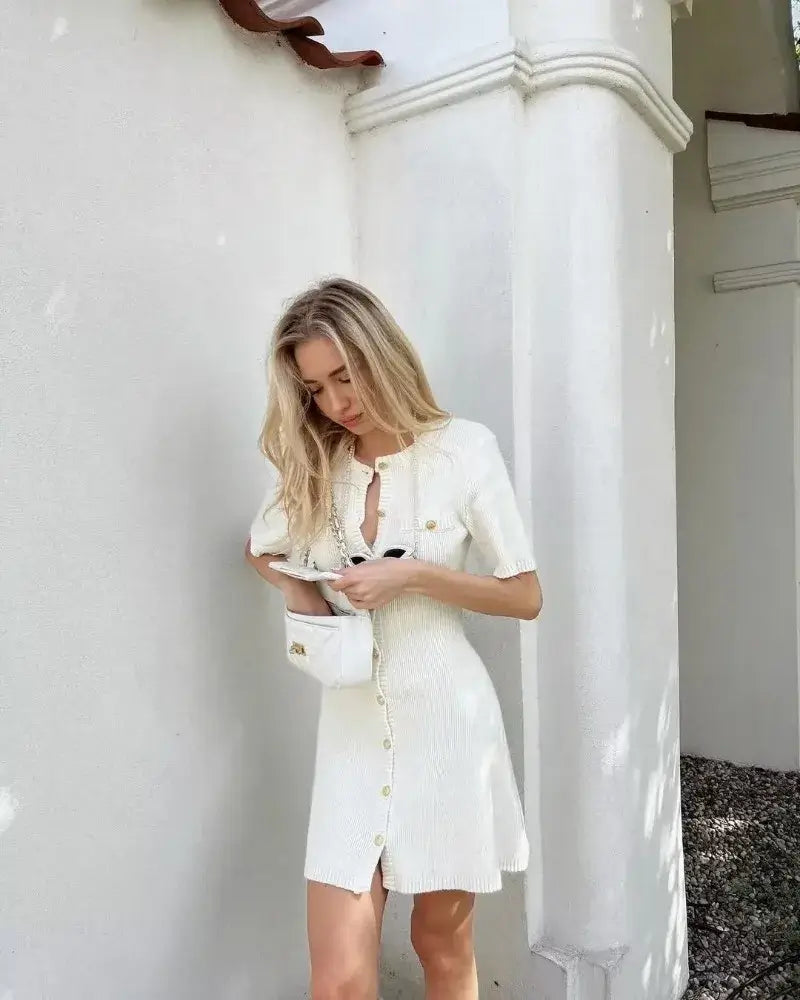 Strick boucle knielanges Minikleid mit Knöpfen