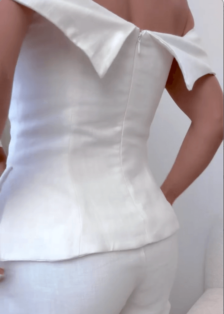 Elegantes zweiteiliges Anzug-Set aus weißer Baumwolle und Leinen für Damen