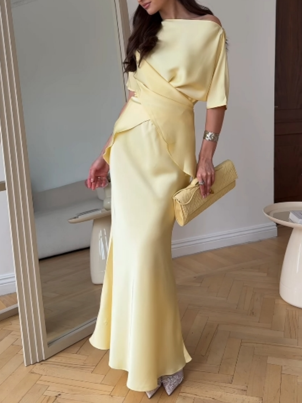 Elegantes schulterfreies Set: Oberteil mit Bindedetail und Rock