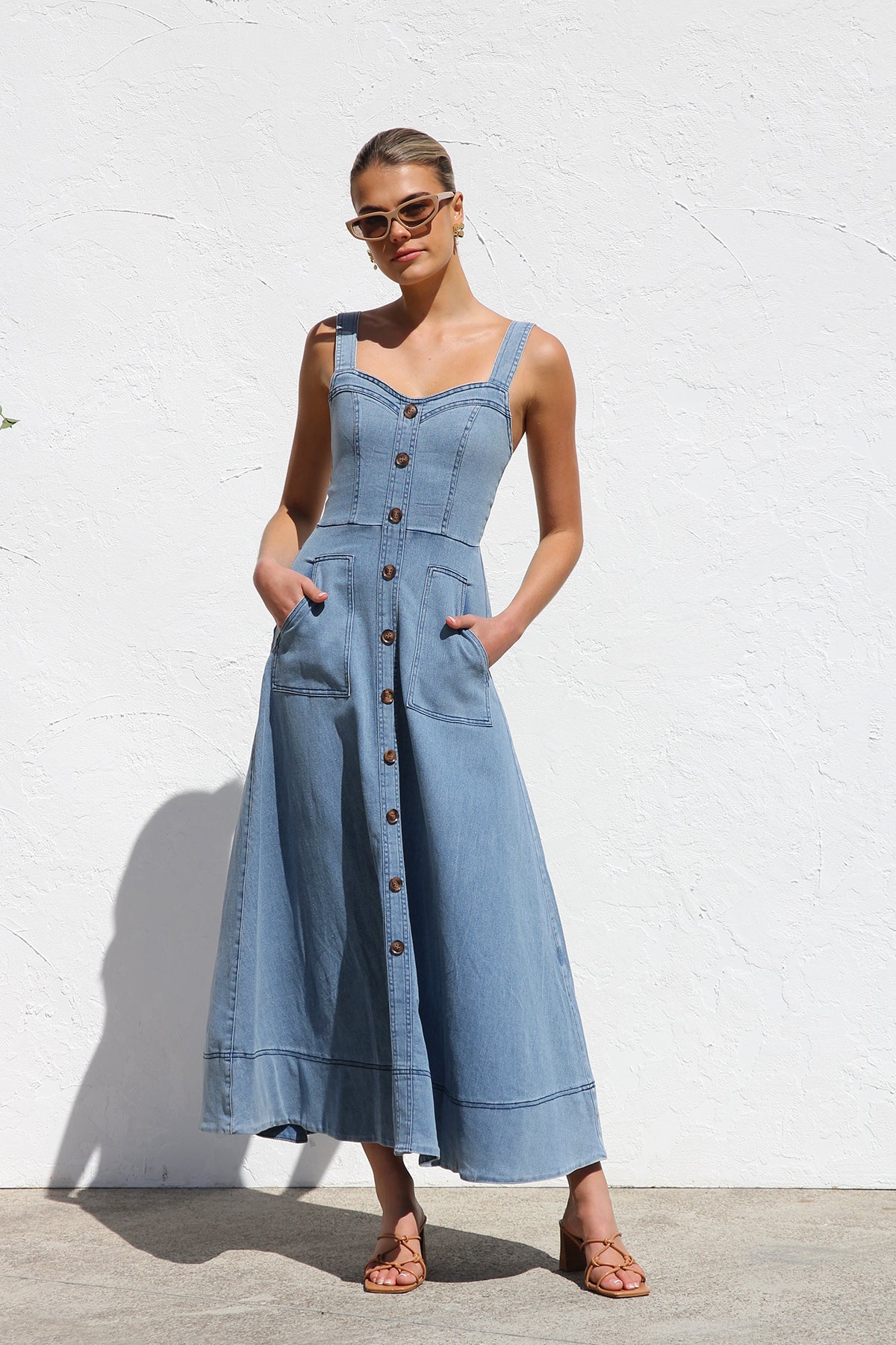 DENIM SUSPENDER CASUAL BUTTON MIDI DRESS-Blau
