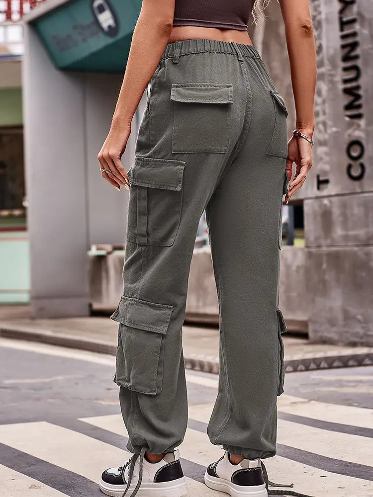 Lockere Cargohose aus Denim mit Kordelzug