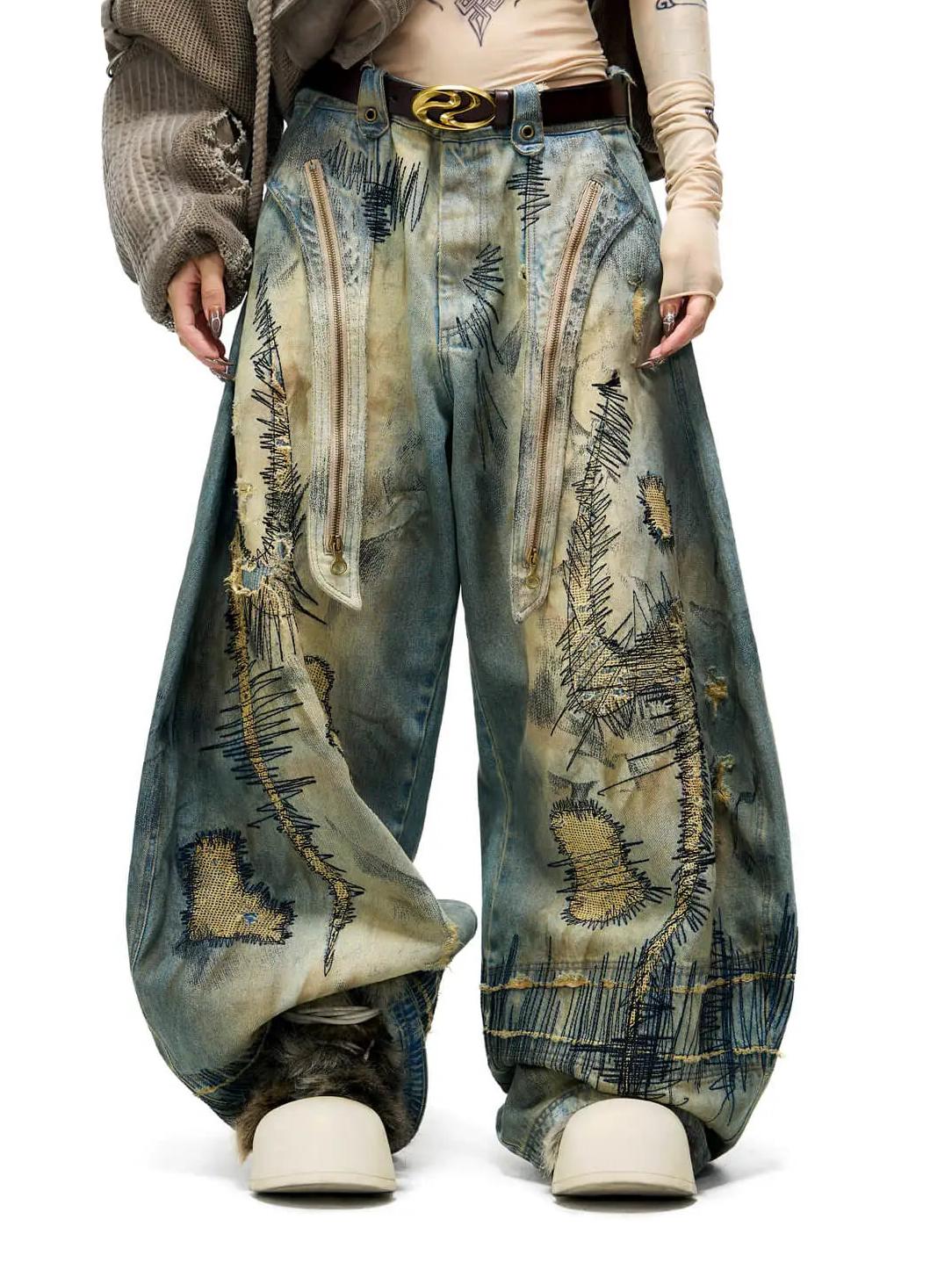 Plato-Färbung Gestickte Scimitar Jeans