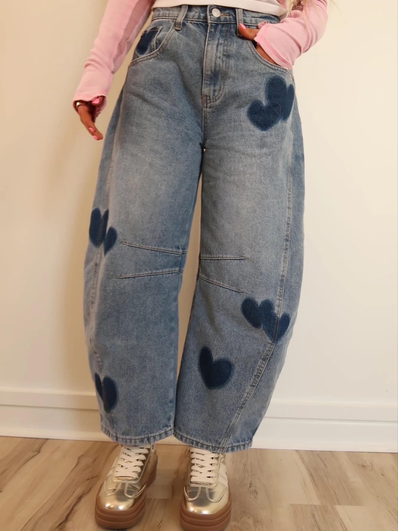 Liebesmädchen-Tonnenjeans