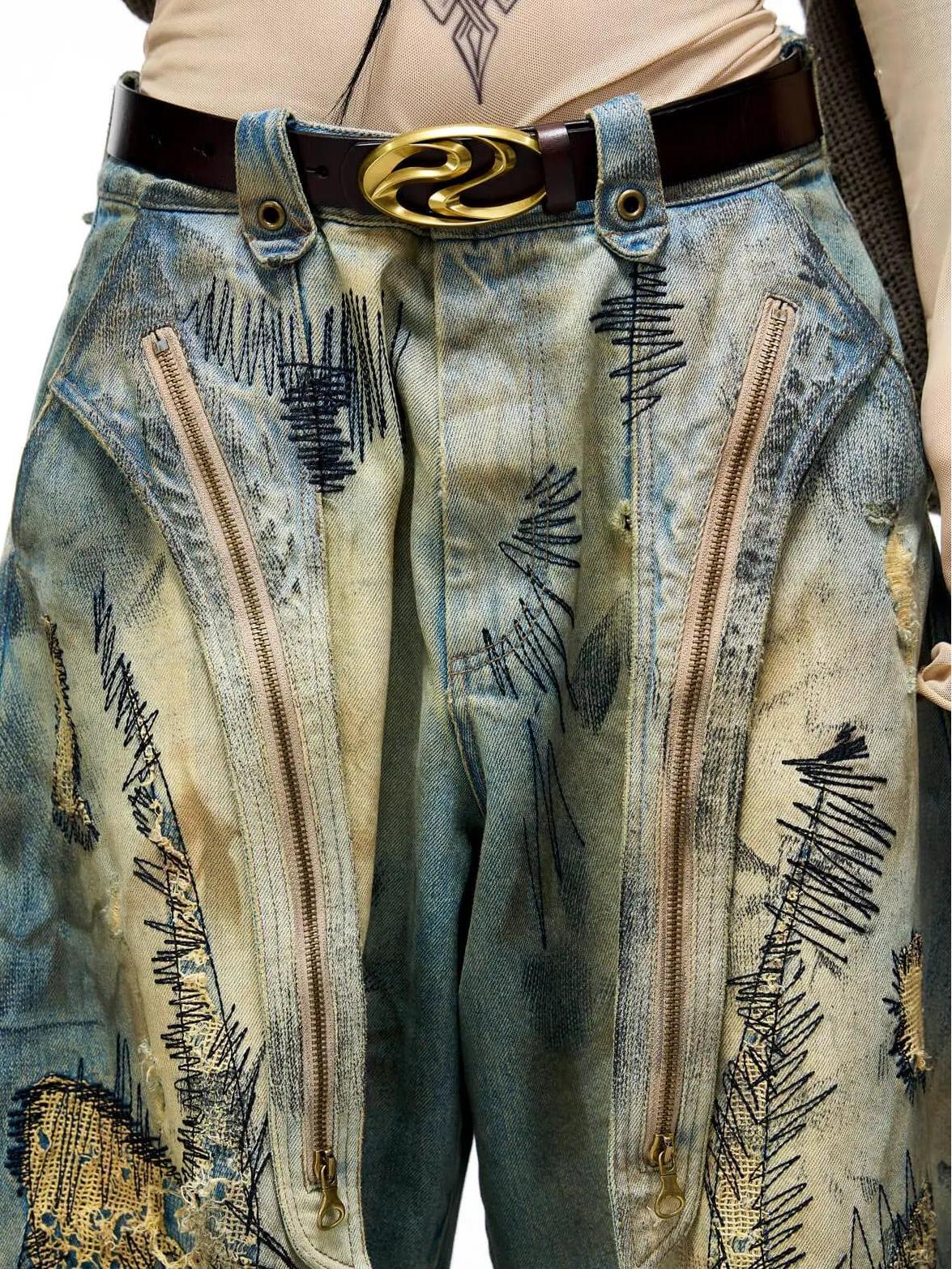 Plato-Färbung Gestickte Scimitar Jeans