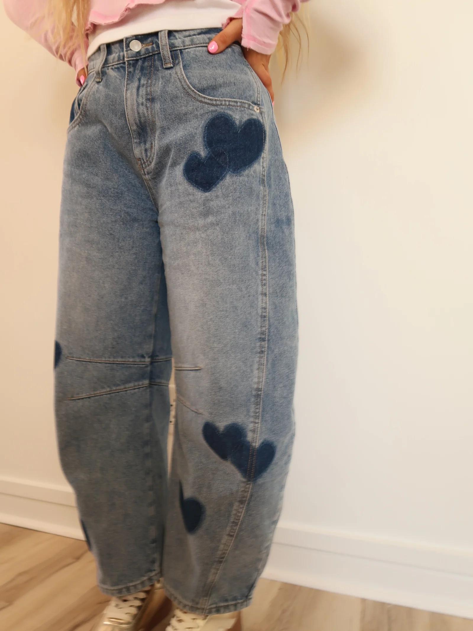 Liebesmädchen-Tonnenjeans