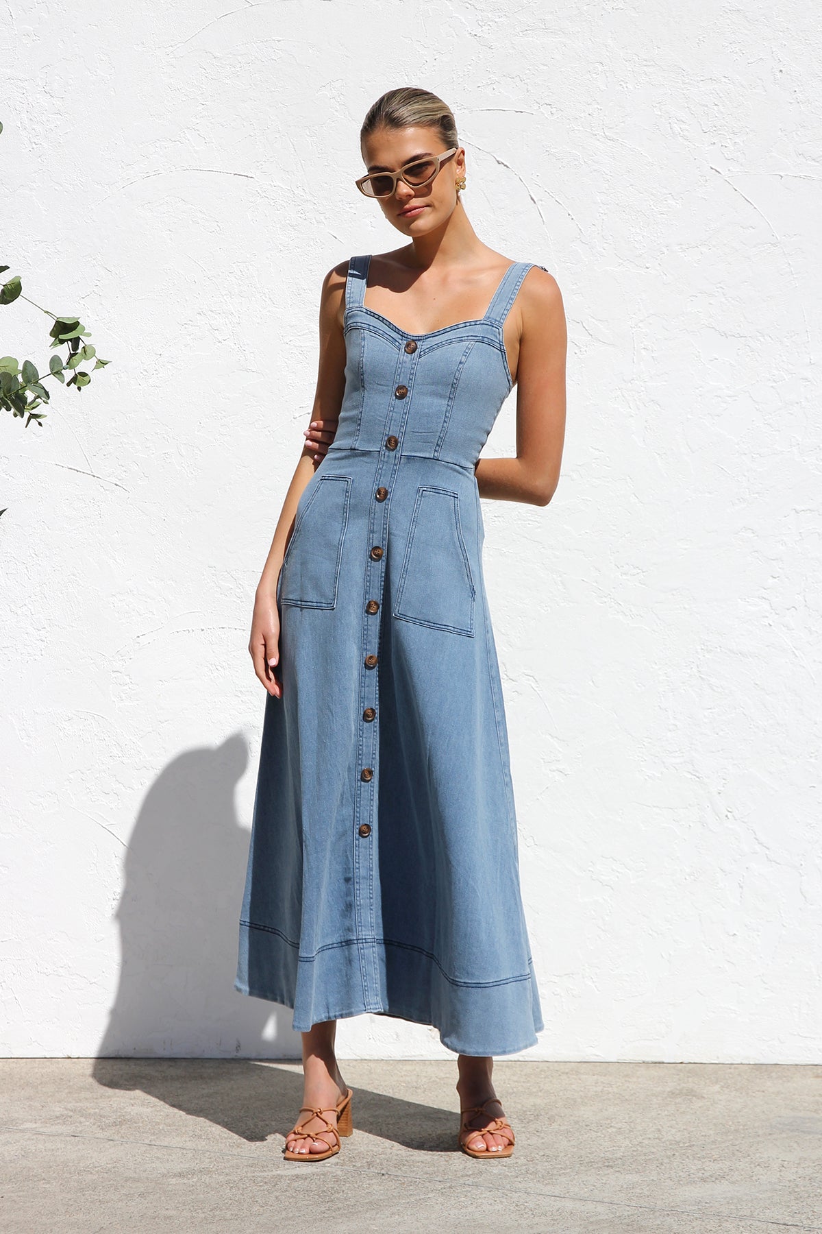 DENIM SUSPENDER CASUAL BUTTON MIDI DRESS-Blau