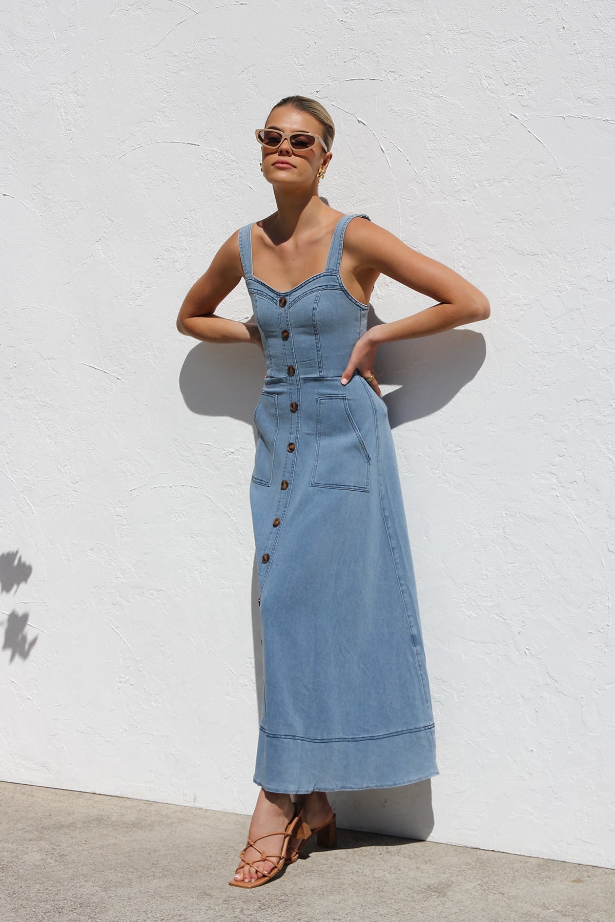 DENIM SUSPENDER CASUAL BUTTON MIDI DRESS-Blau
