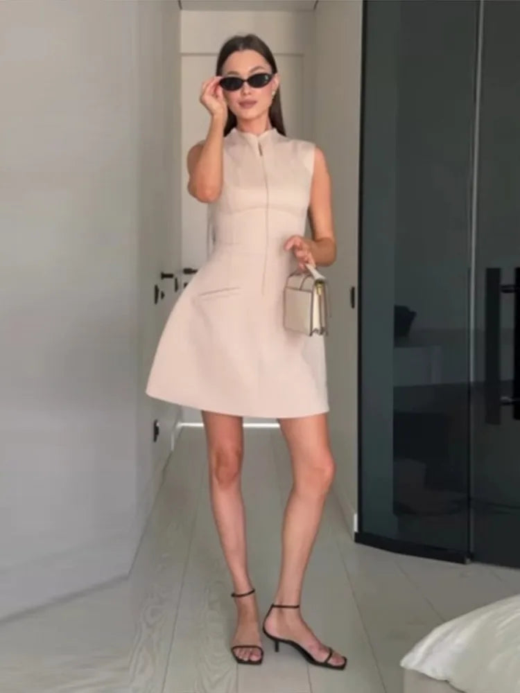 Nikkie runder Kragen Minikleid