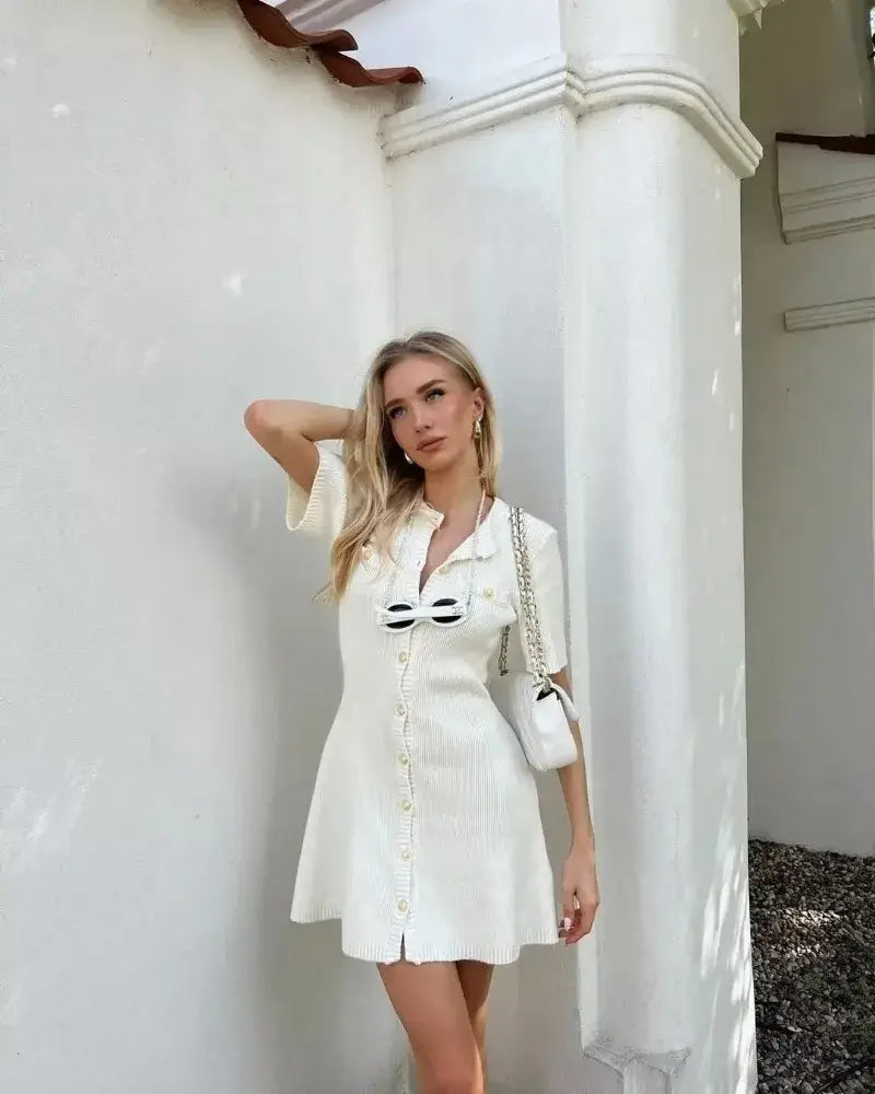 Strick boucle knielanges Minikleid mit Knöpfen