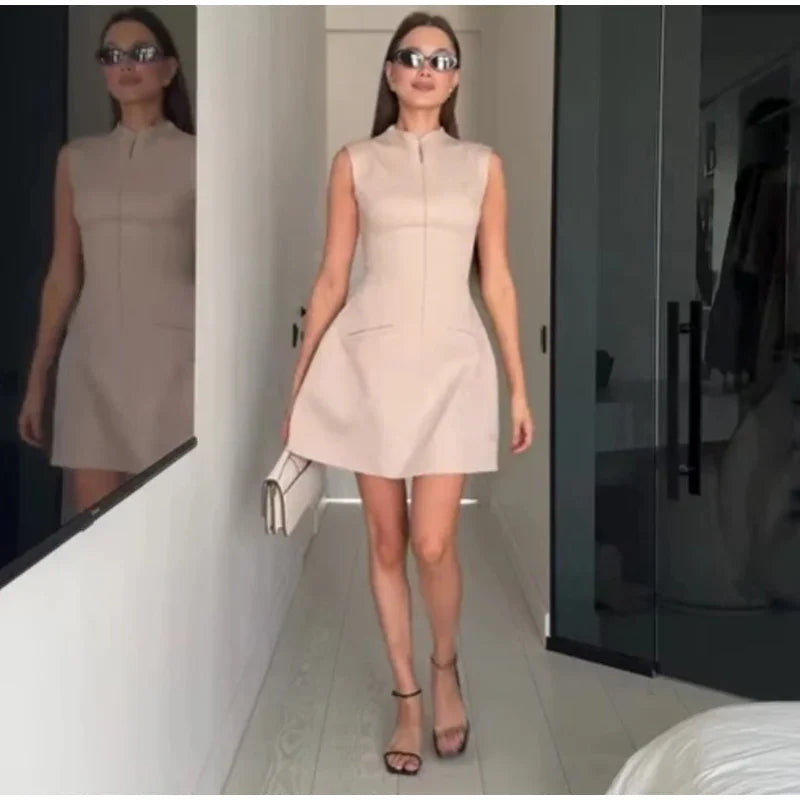 Nikkie runder Kragen Minikleid