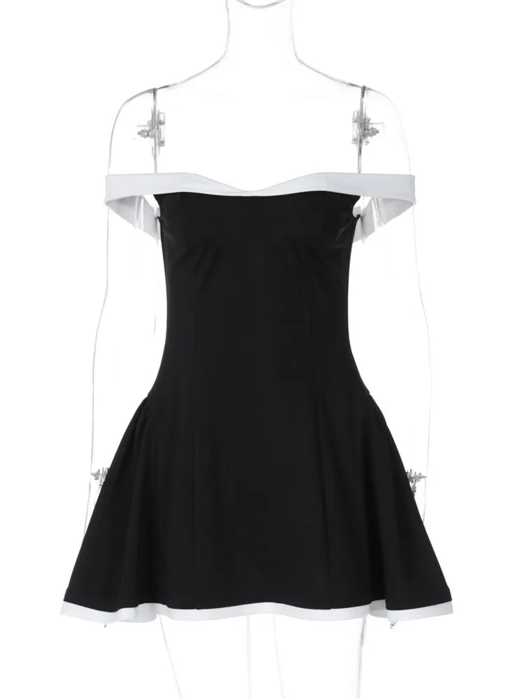 Off-Shoulder Ela Mini-Kleid mit schwarzer und weißer Futter