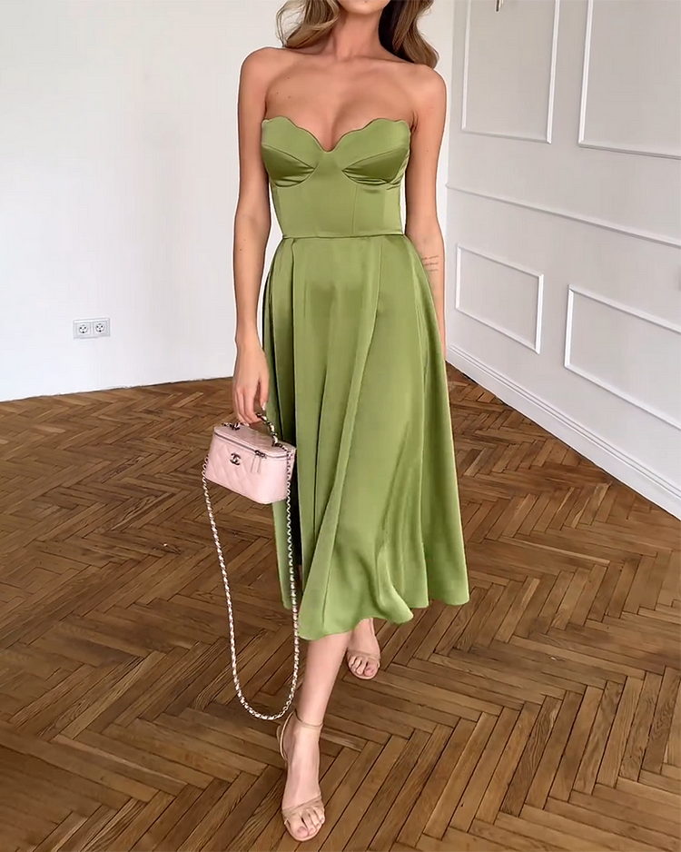 Schulterfreies Kleid, festliches Damenkleid, Hochzeitsgast Kleid, Abendmode Damen, figurbetontes Kleid, elegantes Partykleid, glamouröses Abendkleid, schickes Damen Kleid, elegant Kleider, elegant Abendkleid. Ideal als schickes Damen Kleid, als elegantes Partykleid oder glamouröses Abendkleid, passt dieses figurbetonte Kleid hervorragend zur Abendmode Damen und als festliches Damenkleid für Hochzeitsgäste.